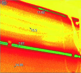 Съемка тепловизором внутренней стороны ворот АЛЮТЕХ при испытаниях в СПбГАСУ,Температура снаружи –28 C°